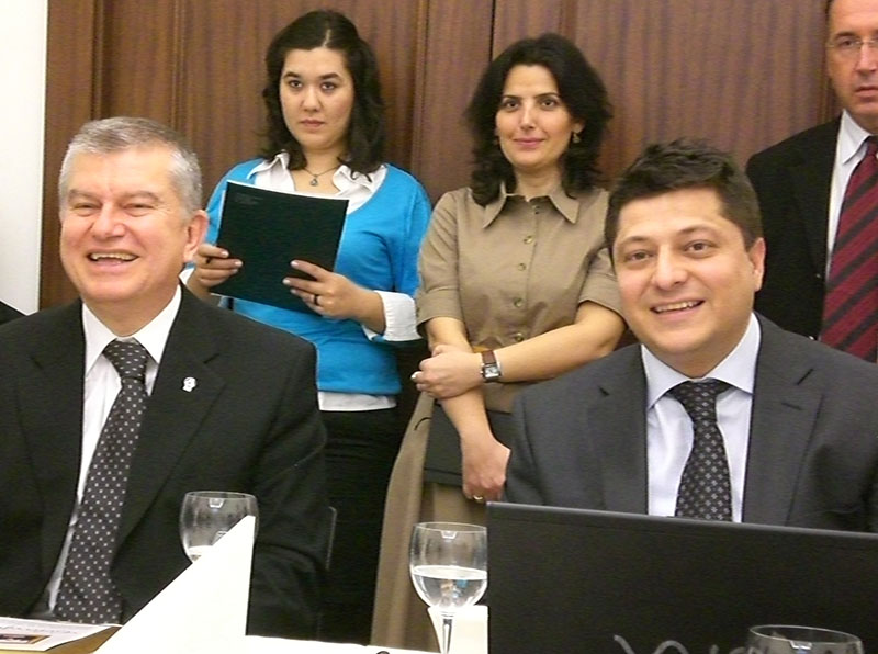 Yerli telefonla 15 milyon dolar Türkiye’de kalacak