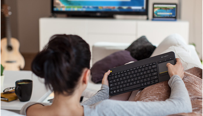 Televizyon keyfini katlayan kablosuz klavye